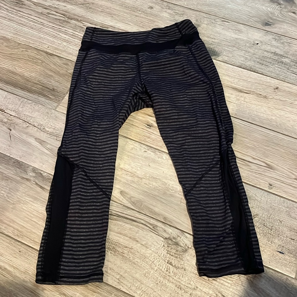 EUC Kyodan capri yoga pants, sz XS